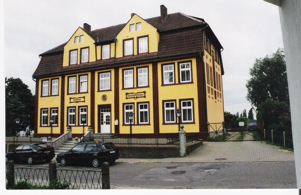 Hotel Gesellschaftshaus Bergen Auf Rugen Eksteriør billede